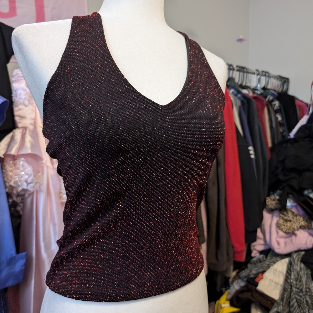 Women’s Glitter Knit V-Neck Tank Top - Red/Black
